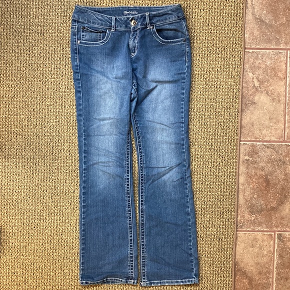 Ricki’s Jeans - Picture 4 of 4